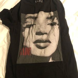 Sade t shirt medium